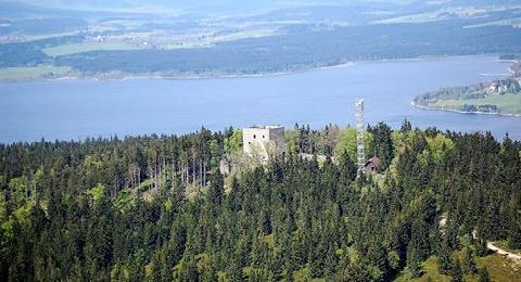 Zřícenina hradu Vítkův Hrádek